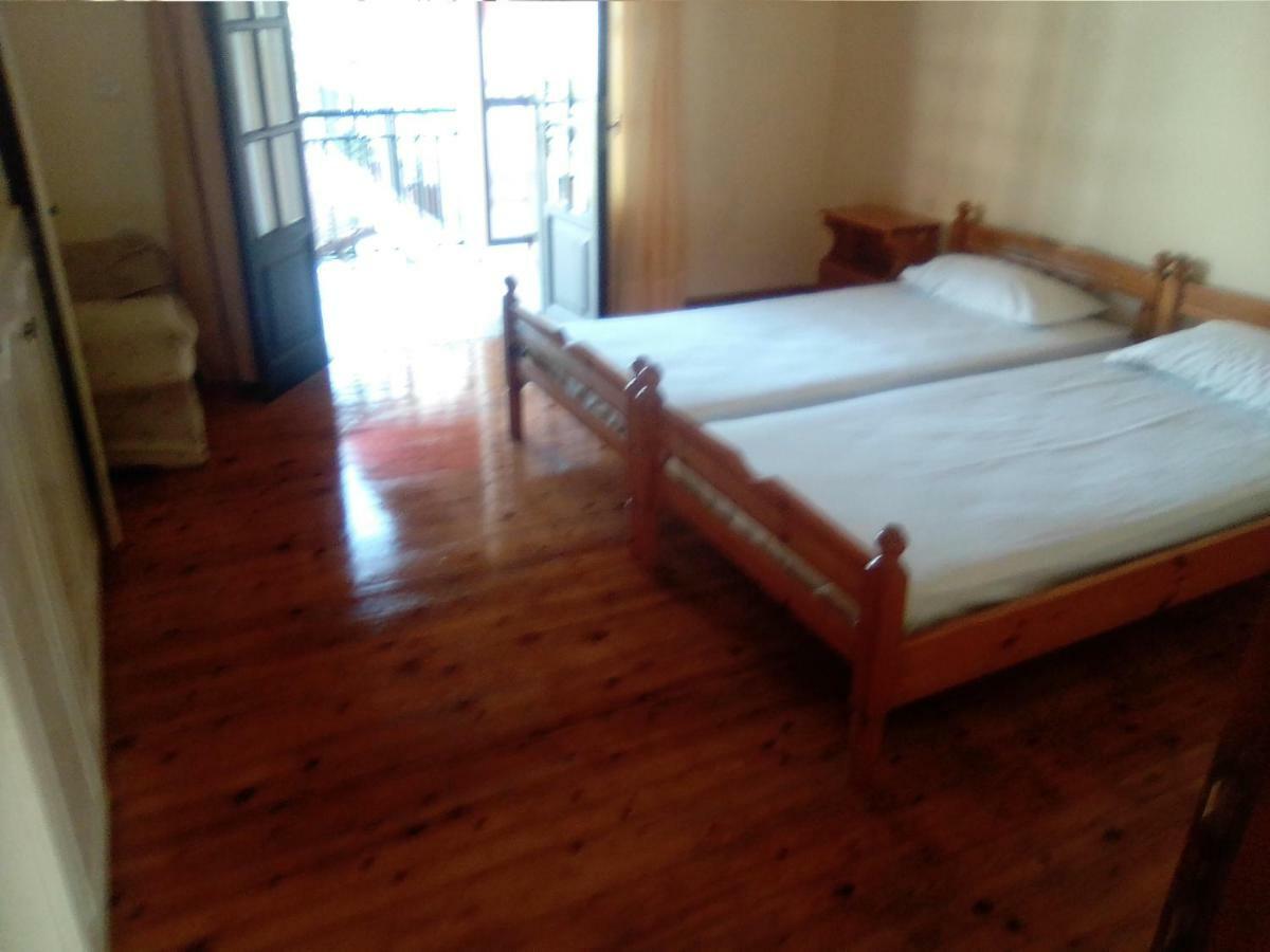 Georgina Family Apartments Mesongí エクステリア 写真